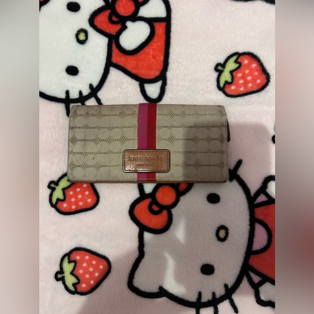 Kate Spade New York Large Wallet!